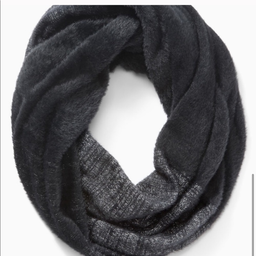 Kaci Versatile Scarf - Stella and Dot
